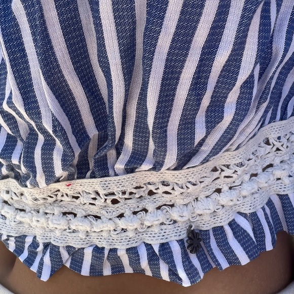 BEAUTIFUL boho-inspired long sleeves top. - Picture 6 of 8